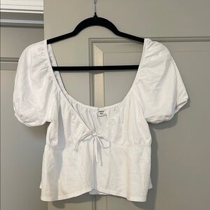 Aritzia - Sunday Best White Puff Sleeve Top